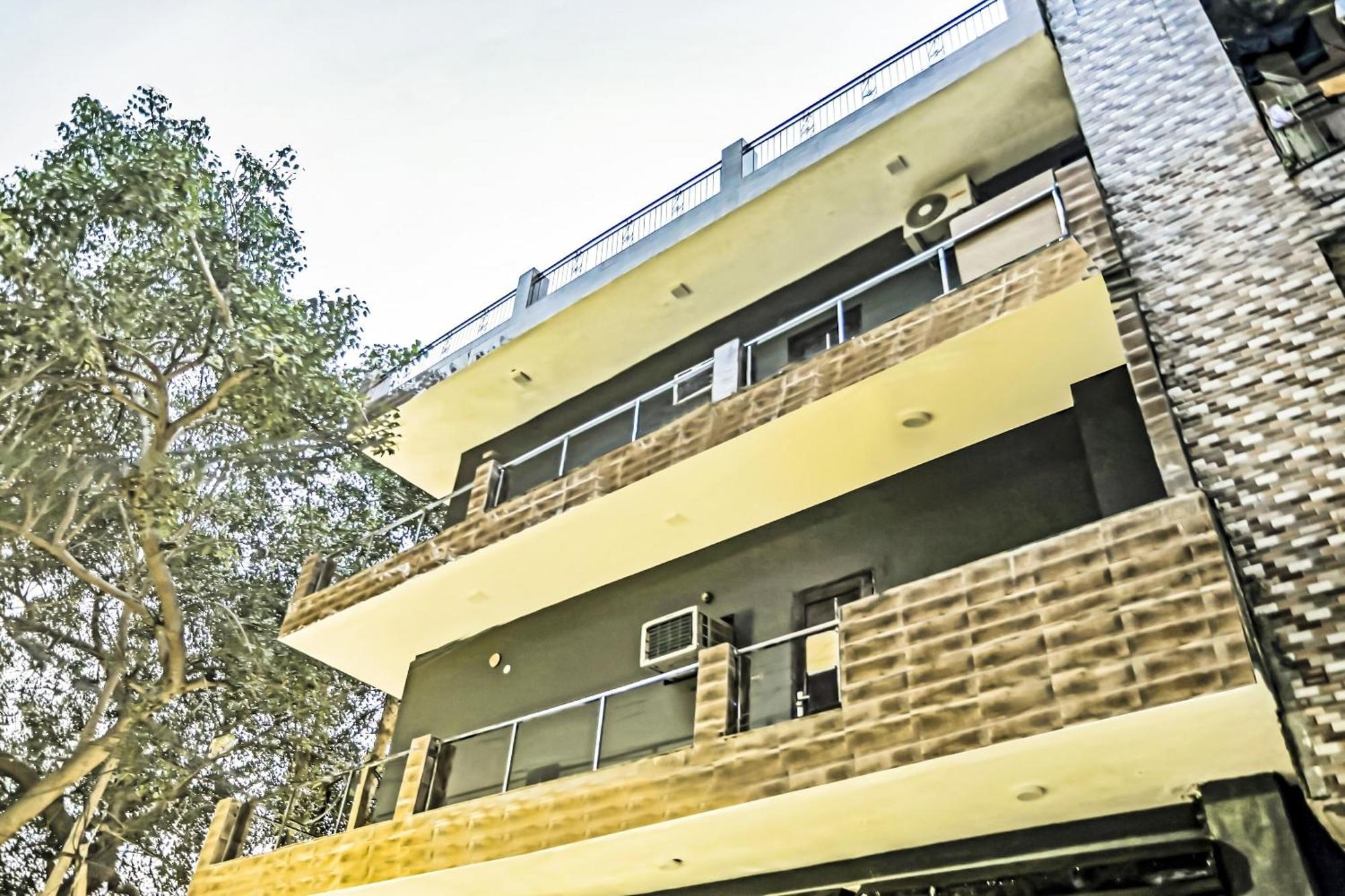 Hotel O Kashish Residency Near Model Town Metro Station Nowe Delhi Zewnętrze zdjęcie